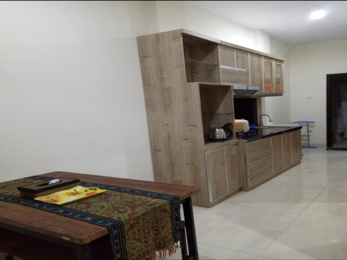 Karana House Syariah Ξενοδοχείο Melati Εξωτερικό φωτογραφία